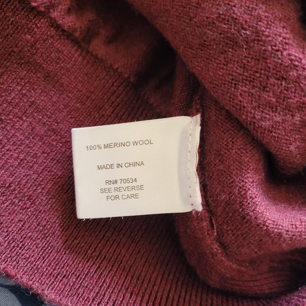 Men's Orvis 100% Merino Wool V-Neck Sweater, M - Picture 3 of 3